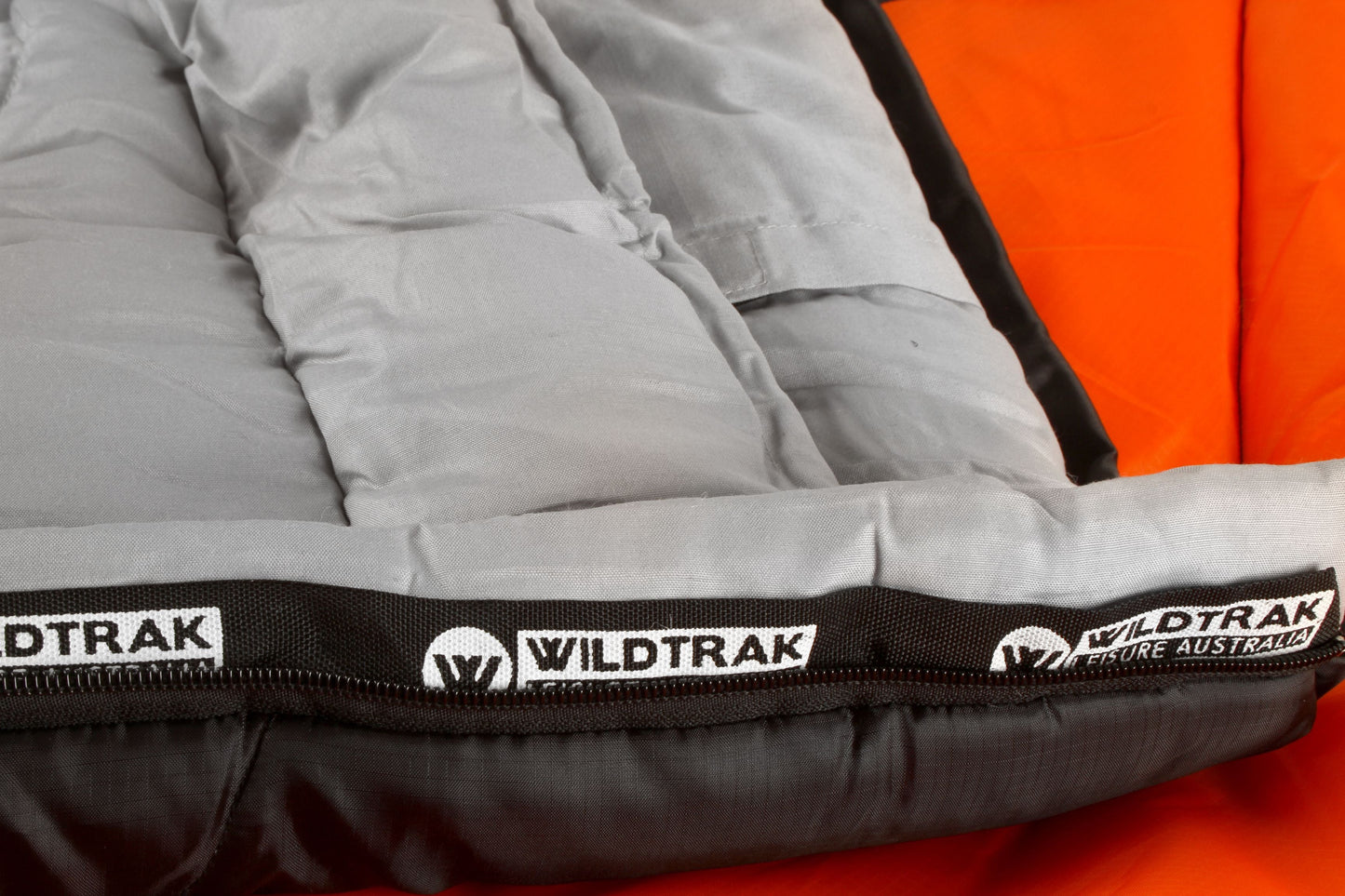 Wildtrak™ Bremer Jumbo Hooded Sleeping Bag, 0-5°C, Breathable Lining, Ripstop Fabric, Auto Lock Zips, Sewn-through Construction, Sewn-in Storage Pocket, Hanging Loop, Storage Bag, 90x230cm
