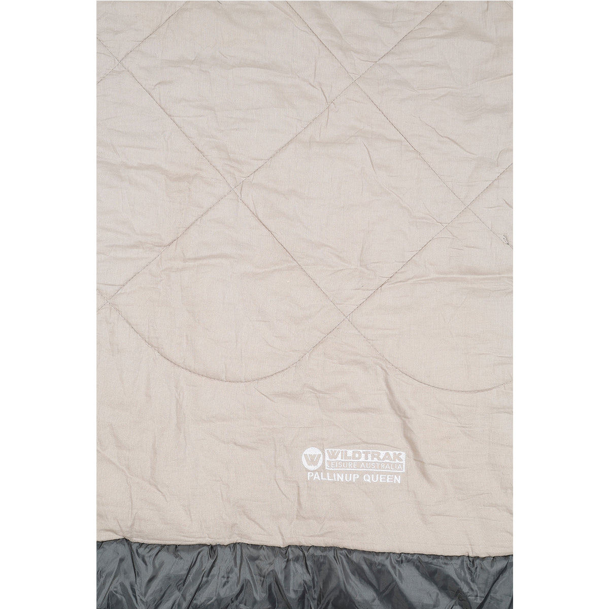 Wildtrak™ Pallinup Queen Comfort Cuffed Sleeping Bag, 0-5°C, Flannel Inner, Hardwearing Cotton Outer, Auto Lock Zips, Sewn-through Contruction, Sewn-in Storage Pocket, Storage Bag with Compression Straps, 152 x 200cm