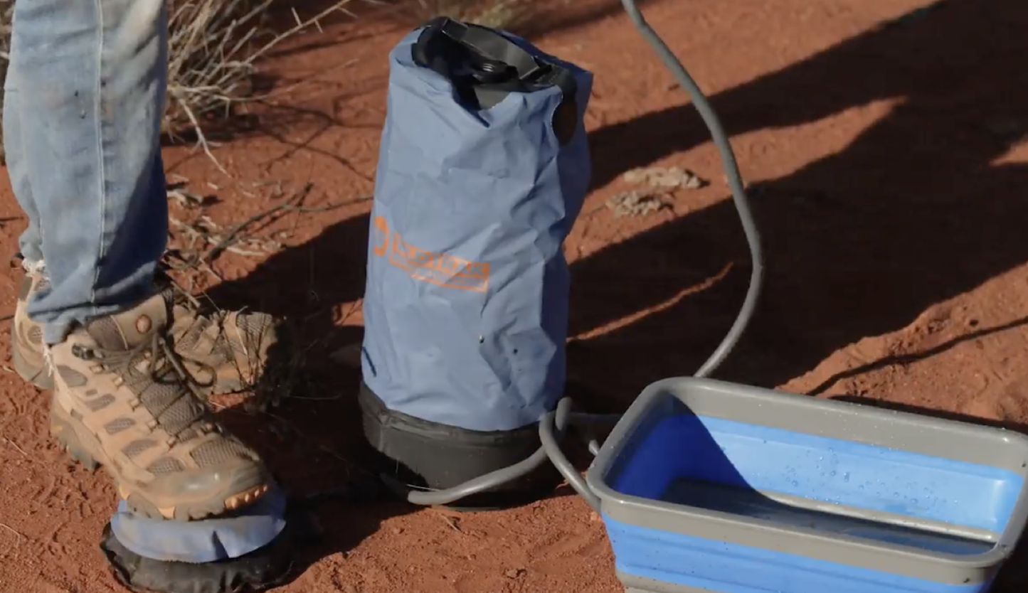 HEAVY DUTY 15L PORTABLE SHOWER BAG WITH FOOT PUMP