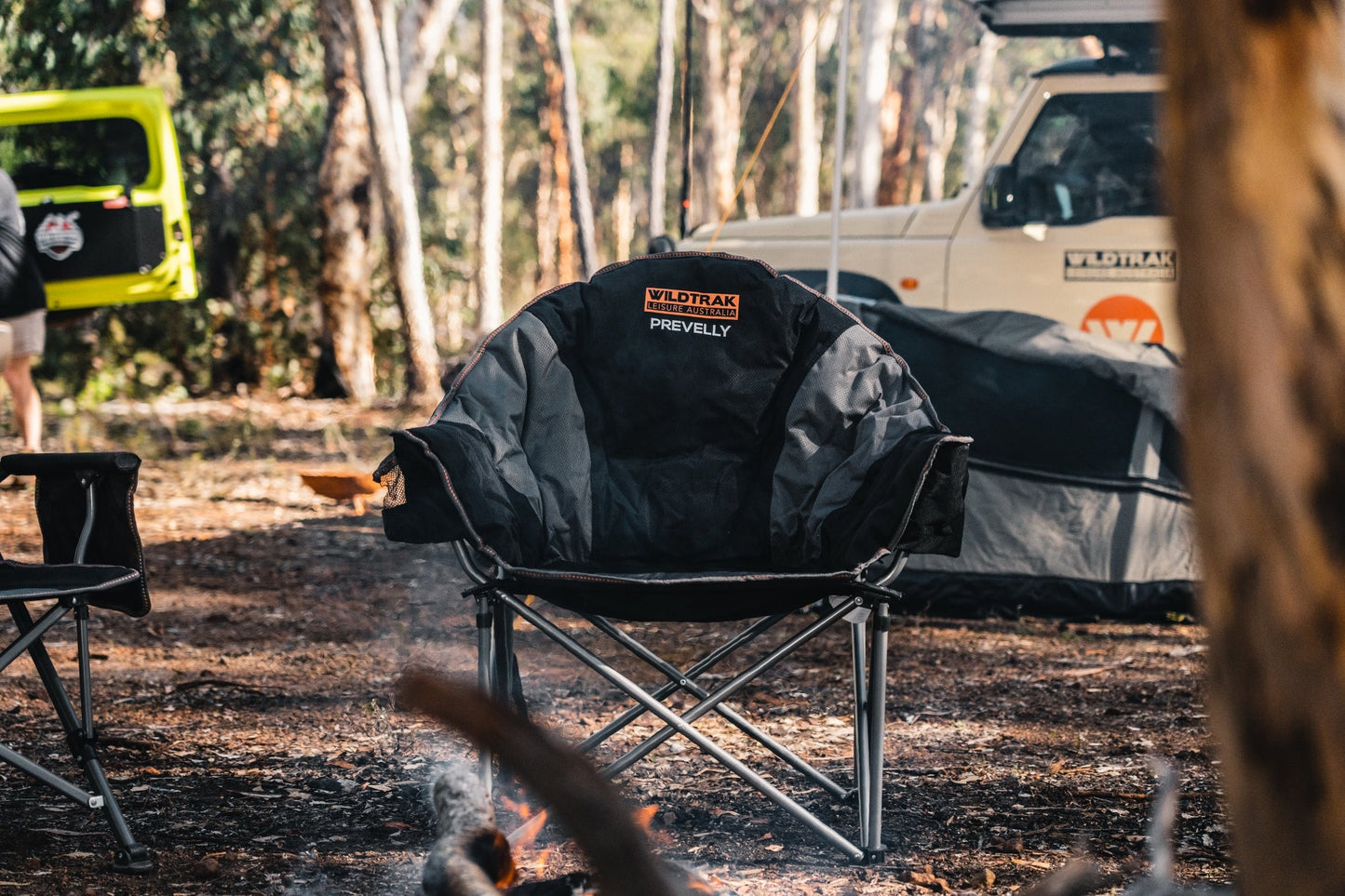 WILDTRAK™ Deluxe Prevelly Foldable Camp Chair, Fully Cushioned, Extra Wide Comfort Seat, Drink Holder, Weight Rated 136kg, Carry Bag with Shoulder Strap