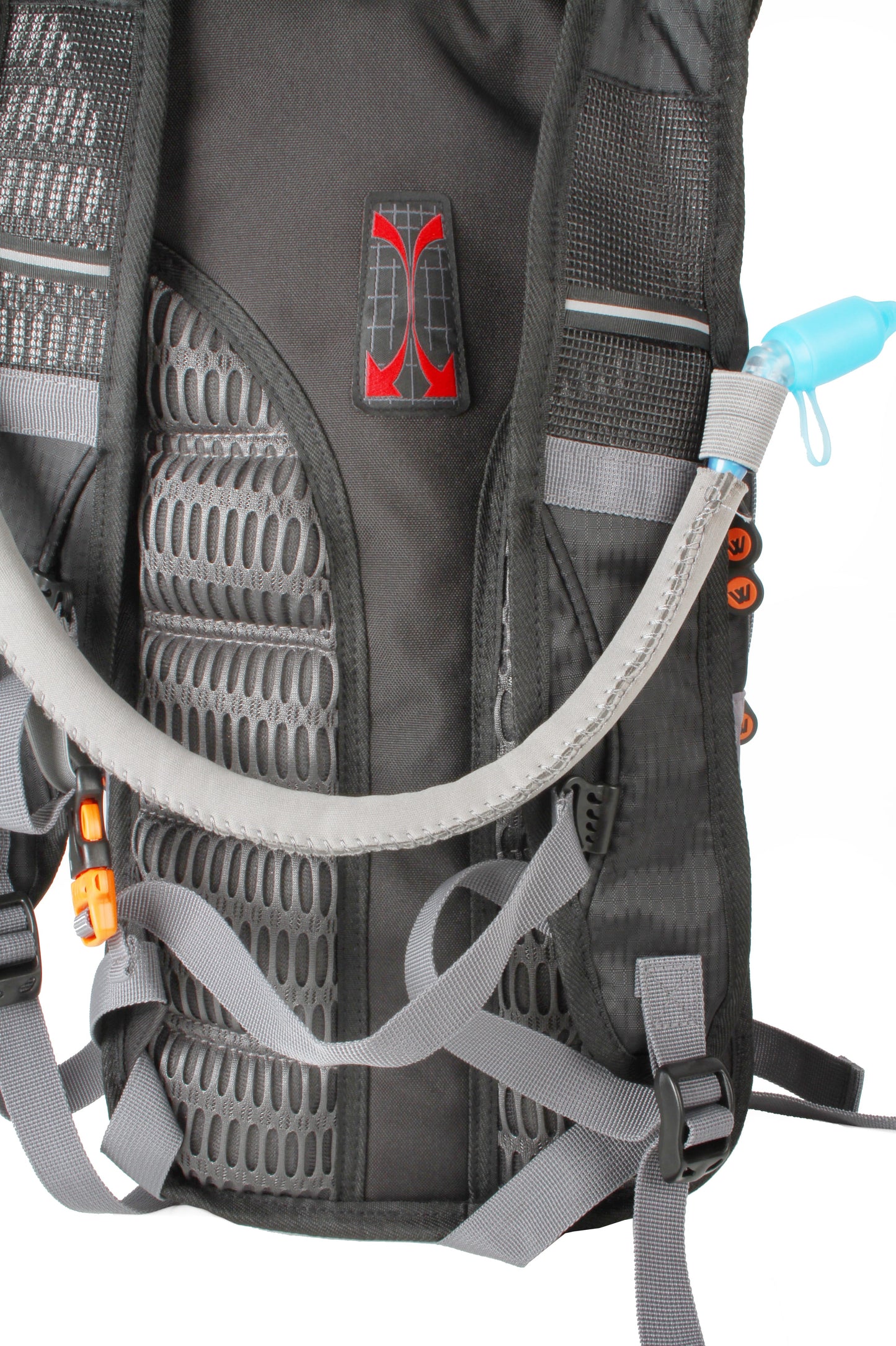 Wildtrak™ Trekker 3L Loop Hydration Backpack with Adjustable Chest and Shoulder Straps, Zipped Storage Pockets