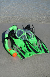 TANGALOOMA KIDS MASK, FIN AND SNORKEL SET - BRIGHT GREEN
