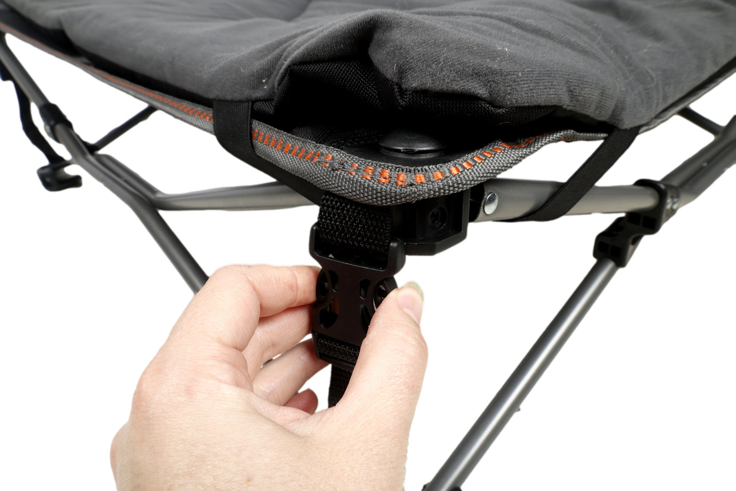 WILDTRAK™ XL Deluxe Pet Bed, Foldable, Removable & Washable Cover, Adjustable Tension Straps, Carry Bag with Shoulder Strap