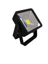 Wildtrak™ Magnetic Work COB Light, 360 Degree Pivoting Head with Batteries