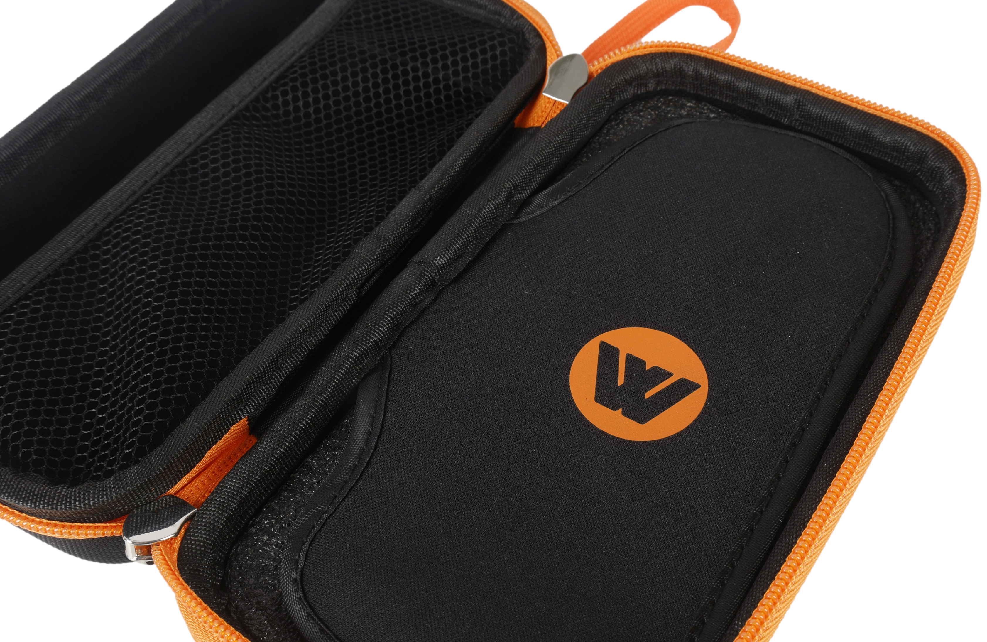 Wildtrak™ 1000A 12KMAH HP Lithium Car and 4WD Jump Starter (Petrol & Diesel) with Hard Case and USB Port