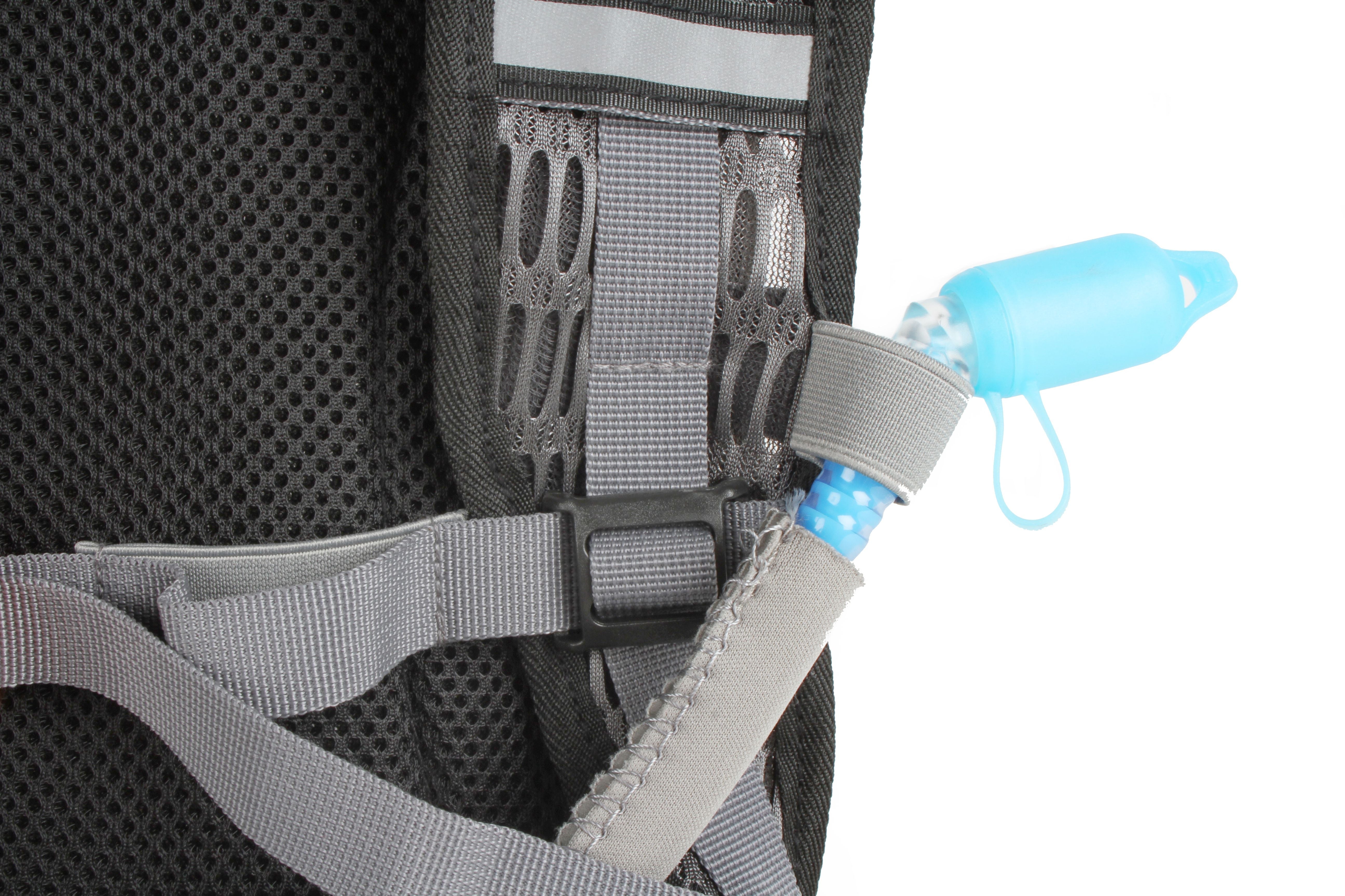 Wildtrak™  Trekker 1.5L Loop Hydration Backpack with Adjustable Chest and Shoulder Straps, Zipped Storage Pockets