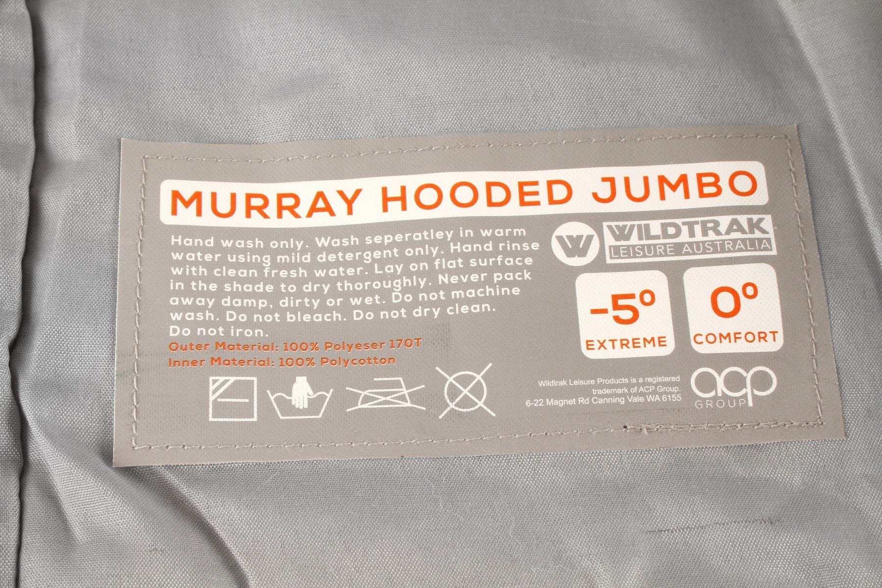 Wildtrak™ Murray Jumbo Hooded Sleeping Bag, 0-5°C, Breathable Lining, Ripstop Fabric, Auto Lock Zips, Sewn-in Storage Pocket, Hanging Loop, Storage Bag, 90x240cm